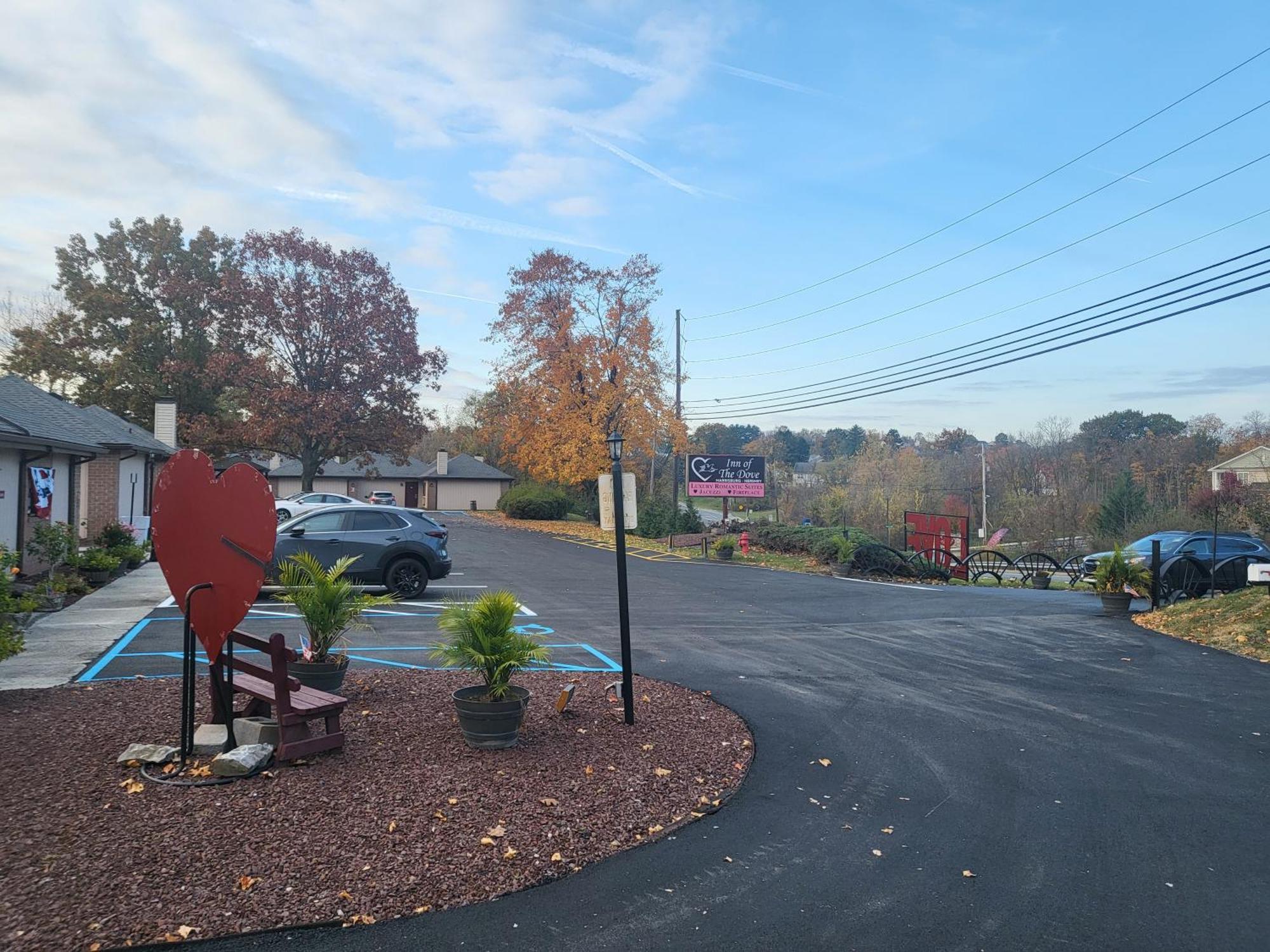 Inn Of The Dove - Romantic Luxury Suites With Jacuzzi & Fireplace At Harrisburg-Hershey-Philadelphia, Pa Eksteriør bilde